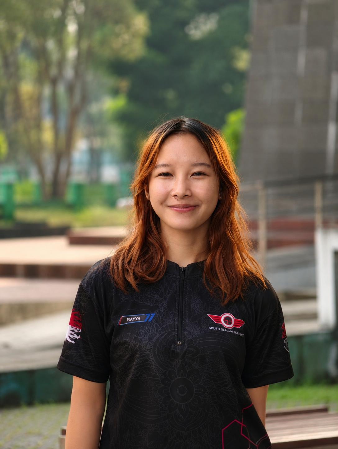 Rayya Ahmad Putri — Coach Classic
